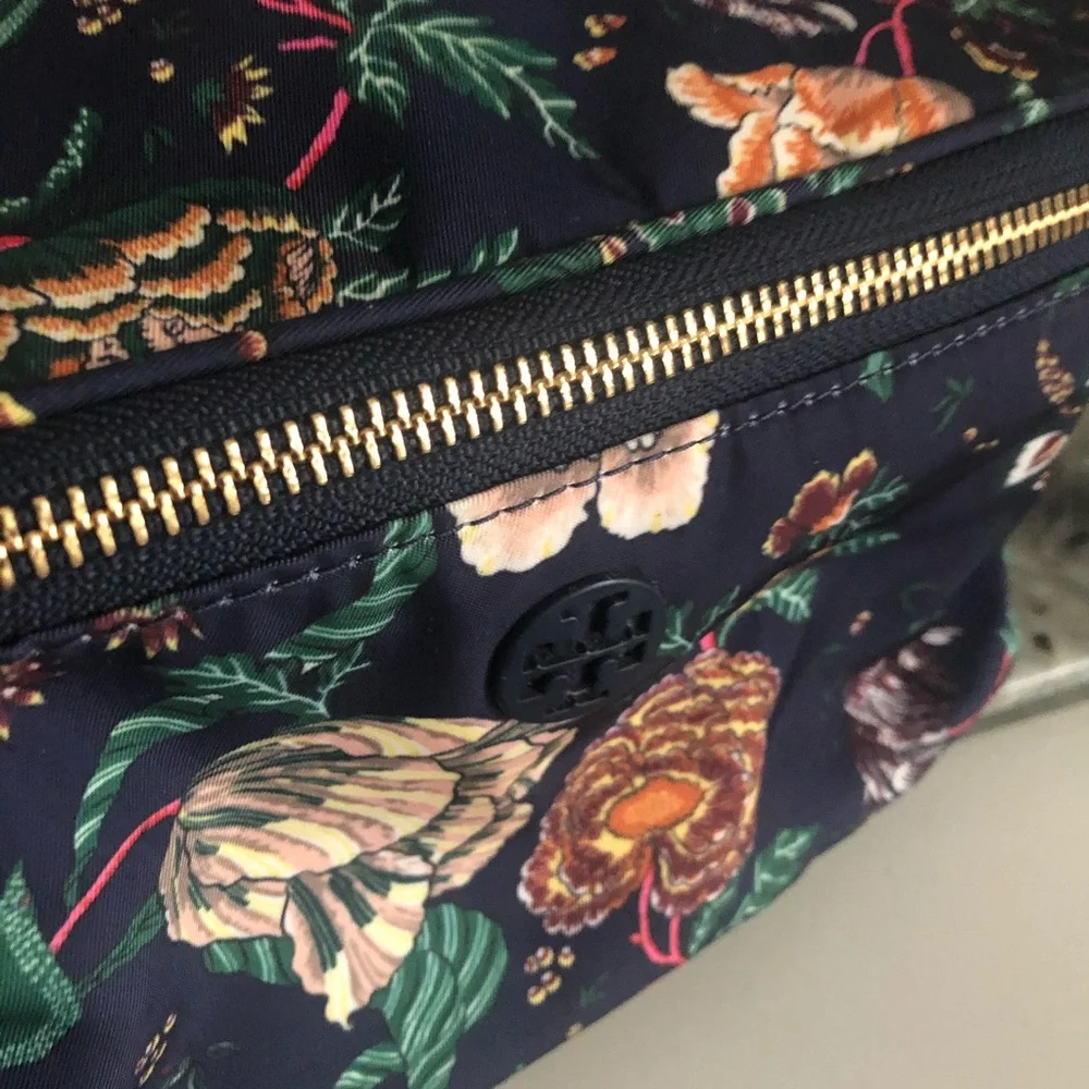 Tory Burch Blue Tilda printed nylon train case